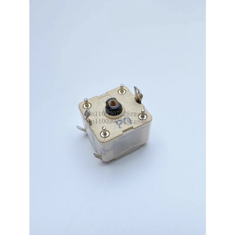 

Пленочный переменный конденсатор 443DF с жестким контактом, положительный разъем 270 пФ, радио FM AM NEC