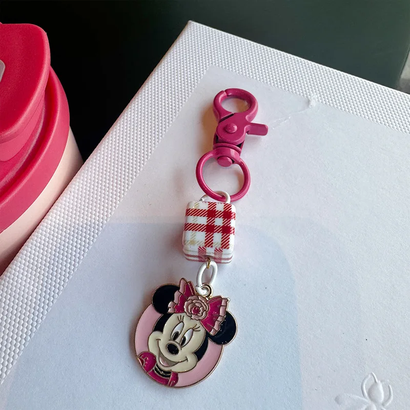 Disney Mickey Mouse Minnie Mouse Anime dibujos animados lindo llavero colgante creativo Kawaii corazón femenino estudiante bolso escolar Accesorios