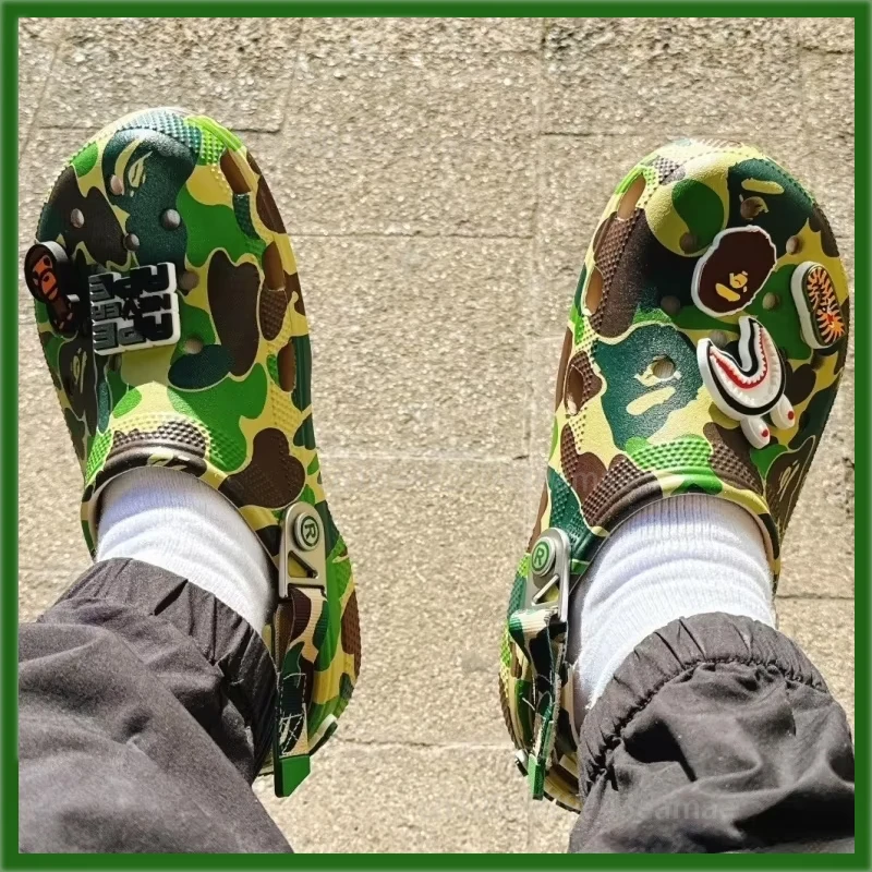 Co-Branded Summer Anti-Slip Outdoor Hot Monkey Trend Casual Beach Shoes Hole Hole Slippers Comfortable Breathable Sandals Gifts