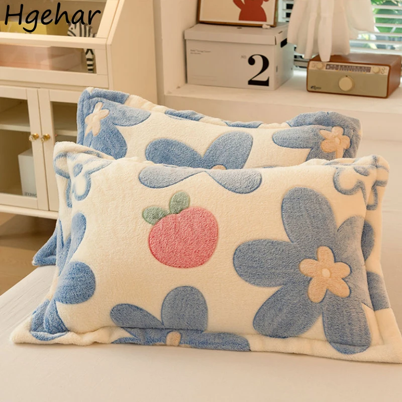 

Pillowcase Milk Fiber Strawberry Printed Cute Kawaii Soft Fluffy 48x74cm Autumn Winter Keep Warm Home Textile Household Thicken