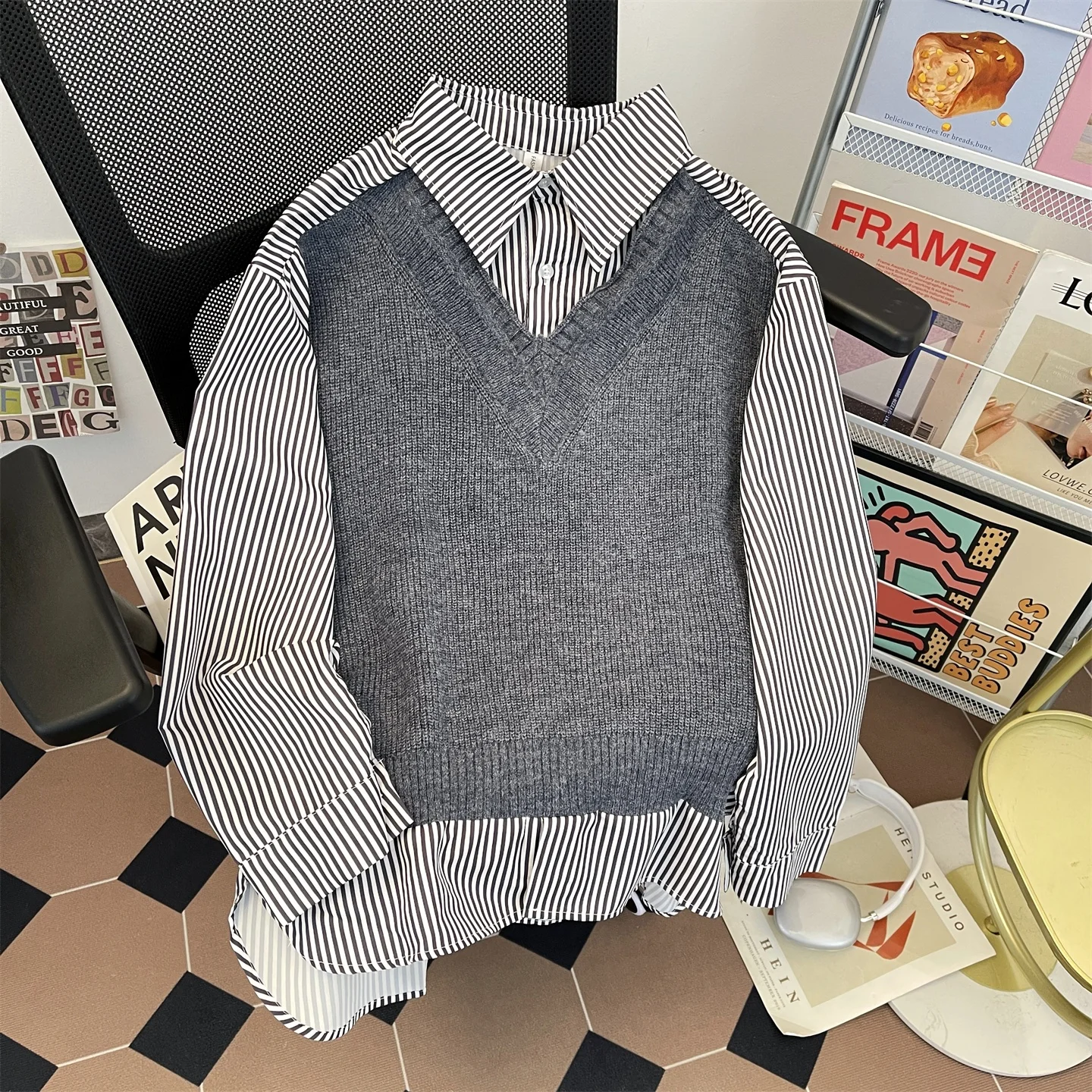 

Casual Knitted irt Men's Design Sense Stripe Patchwork Fake Two-Piece Warm Spring Autumn Long Sve Leisure Faion