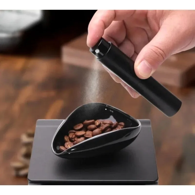 Kit de dosificador de granos de café y botella pulverizadora con bandeja de cerámica para una sola dosis, set de accesorios para barista para reducción de electricidad estática
