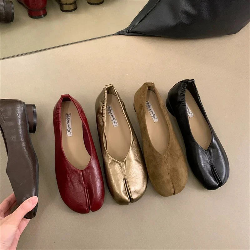 SUOJIALUN Autumn New Women Flat Shoes Fashion Split Toe Slip On Loafer Shoes Ladies Casual Outdoor Dress Low Heel Single Shoes