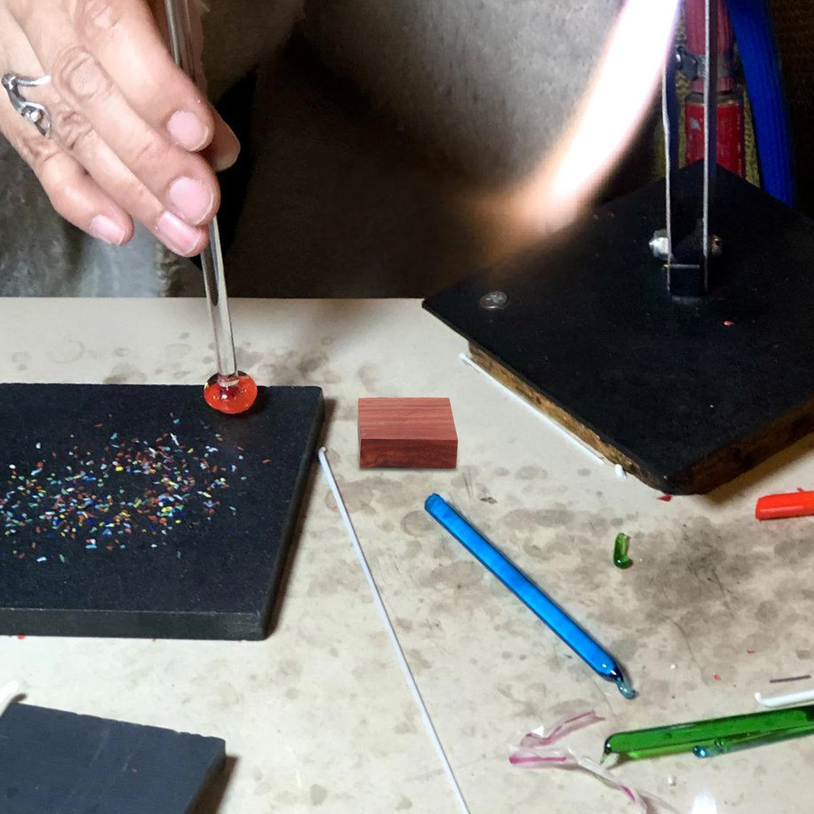 แผ่นไม้สำหรับทำแหวน 4 ชิ้น ไม้เนื้อแข็งหายาก สำหรับงานกลึงไม้ รูปทรงสี่เหลี่ยม ชุดงานฝีมือ DIY วัสดุทำเครื่องประดับ รูปทรงกังหันลมและไก่