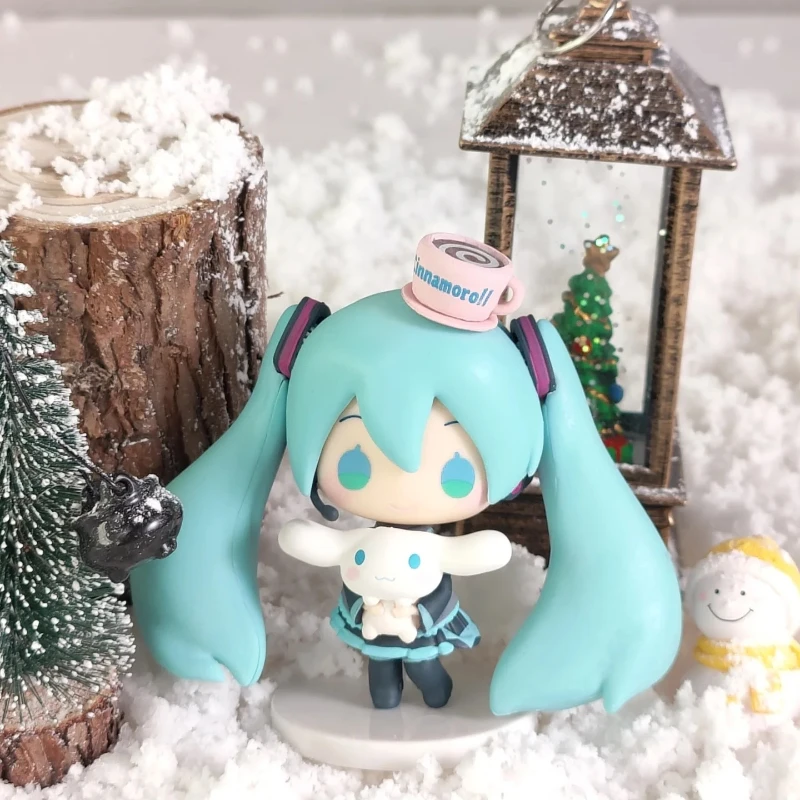 Anime Hatsune Miku Cinnamoroll Antion Figure Cute Beautiful Miku Cartoon Figurine Q Version PVC Model Dekoracje Prezent dla dzieci