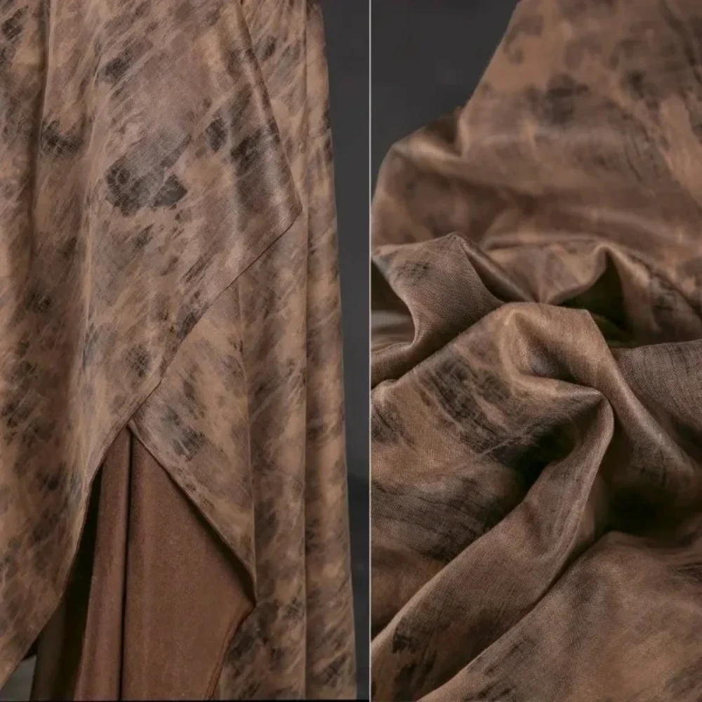 

Ткань из замши с эффектом тай-дай, коричневая, для пошива плащей и платьев, дизайнерская одежда, ткань в метрах, полиэстер, спандекс, материал