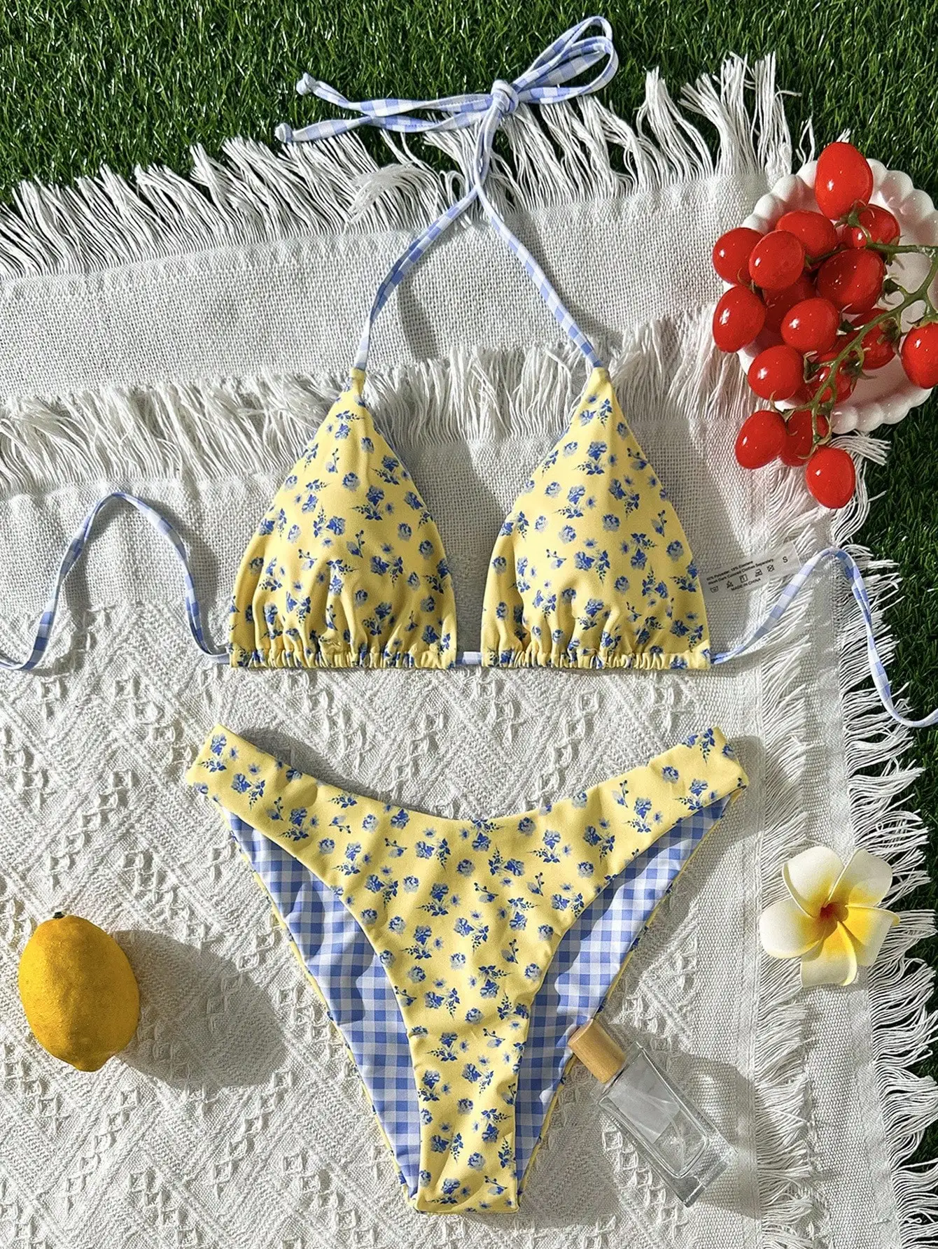 

Женский желтый комплект бикини с цветочным и клетчатым принтом, треугольный купальник с завязками на шее, пляжная одежда