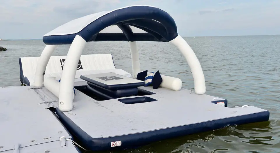 Beachfront Residence Lakeside Water Swim Resort Water Pier Deck Inflatable