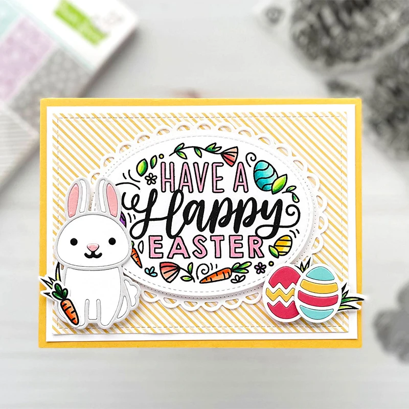 Happy Spring Giant Woorden Aardbei Klaver Gebladerte Sterft Schuur Achtergrond Basis Schimmel DIY Scrapbooking Paasdag Kaarten 2025 Nieuw