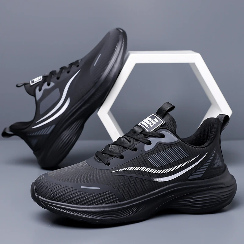 

Men Sports Shoes Autumn New Thick Sole Cushioning Anti Slip Wear-resistant Fashion Lace Up Leather Breathe Fitness Shoes for Men