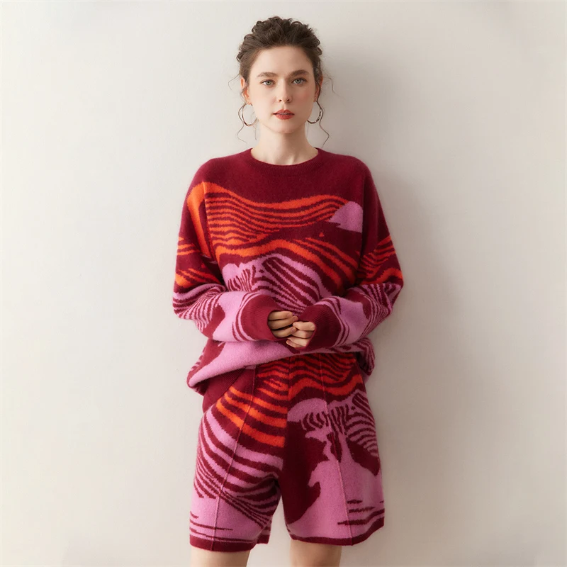 Luxury 100% Cashmere Knit Set For Women Color-Contrast Loose Fit New Autumn and Winter Round Neck Sweater And Shorts