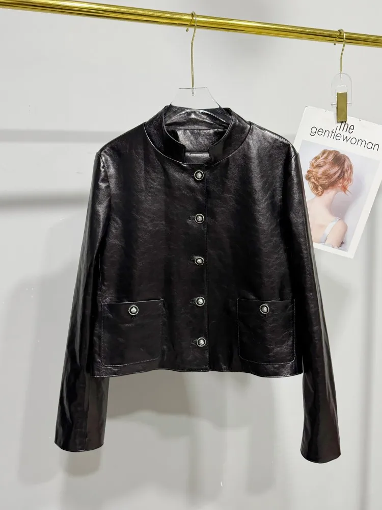 سترة نسائية كلاسيكية بياقة واقفة واحدة الصدر من جلد الغنم الطبيعي مصممة بشمع زيتي قصير معطف جلد حقيقي ملابس الشارع