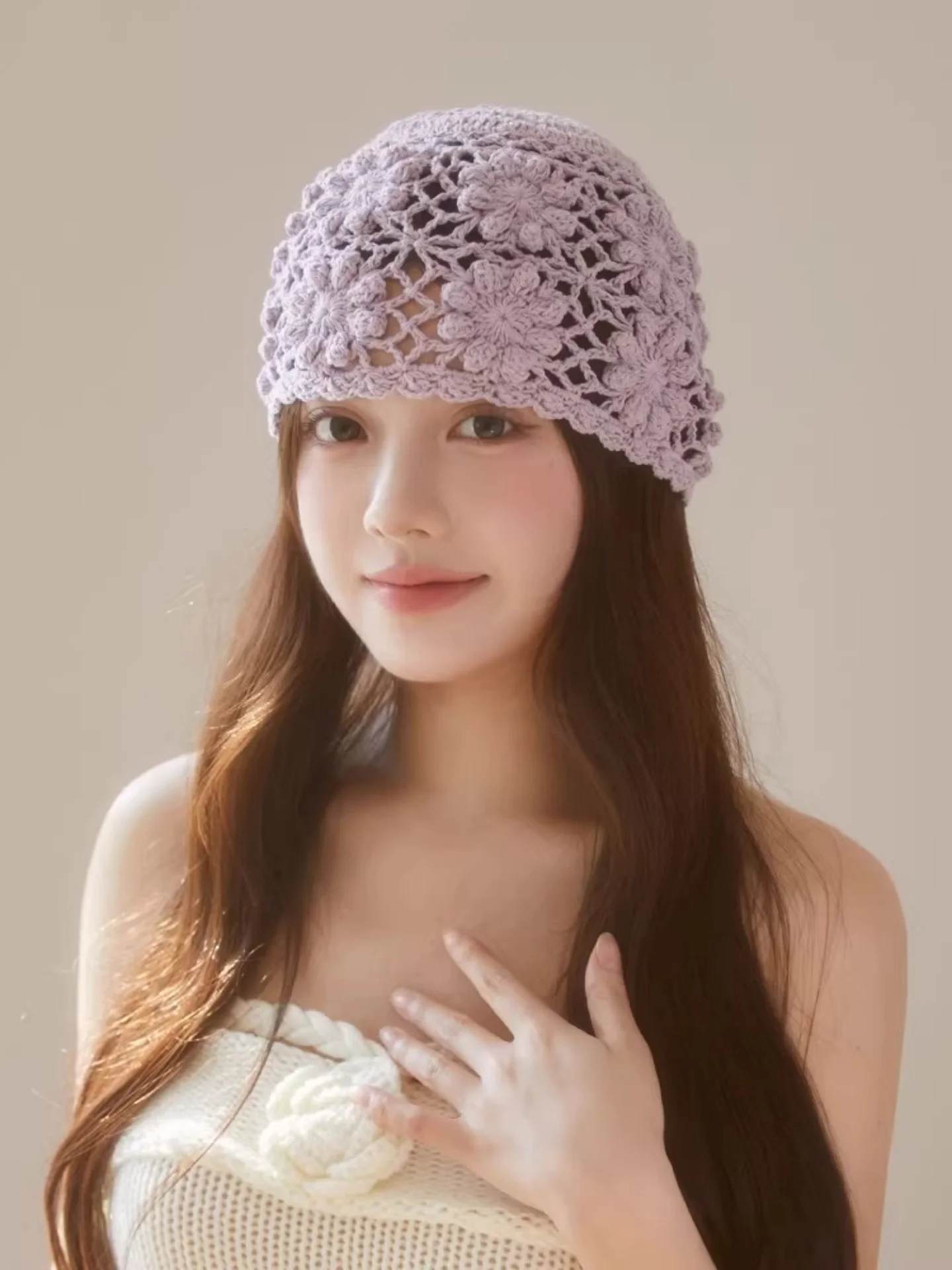 gorro-de-punto-hecho-a-mano-de-alta-calidad-con-diseno-de-flor-calada-a-la-moda-edicion-colaborativa-lvurt