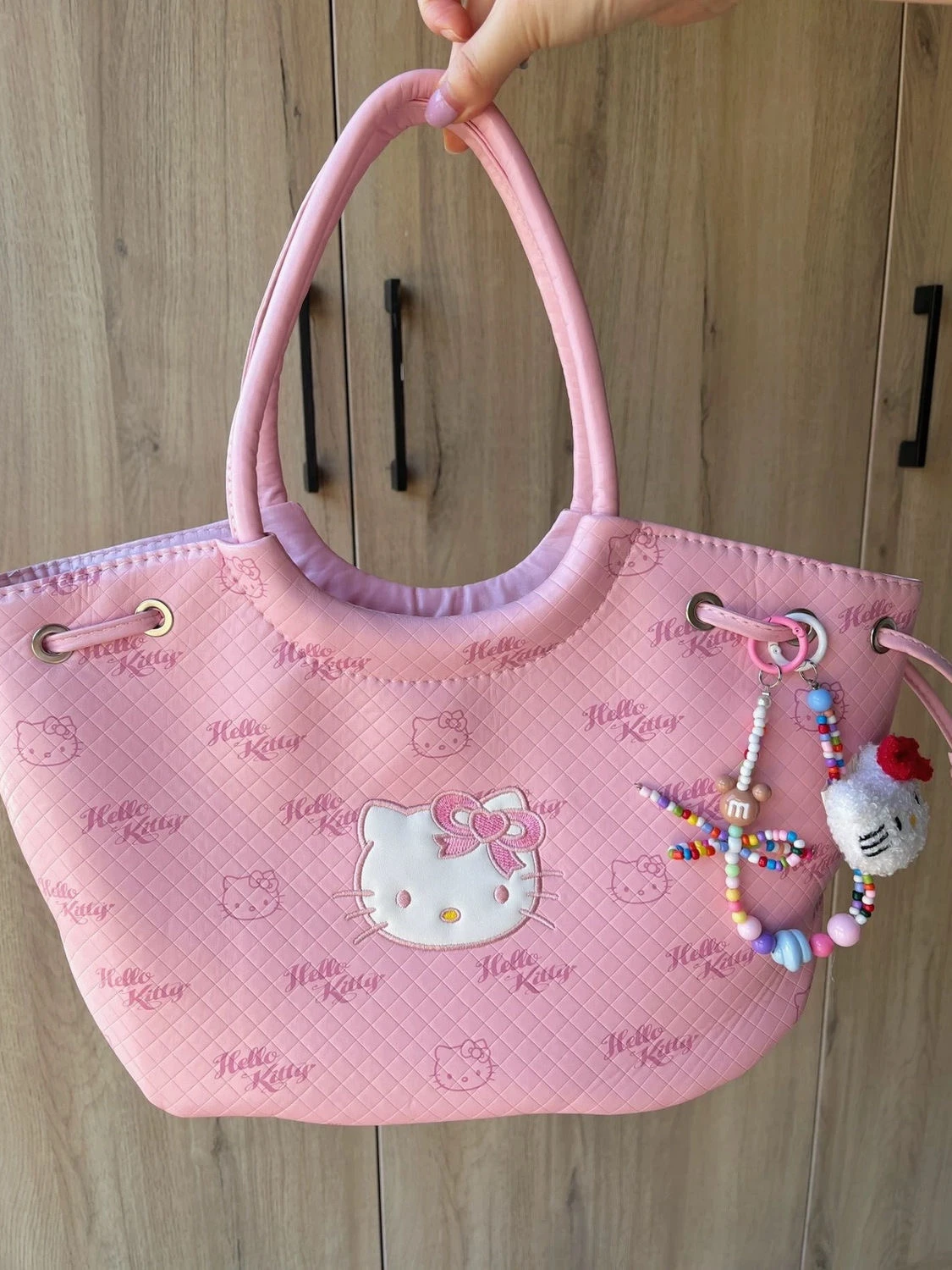 2024 New Sanrio Hello Kitty Handbag Large Capacity Shoulder Niche Versatile Cute Heart Going Out Travel Bags For Girls Women