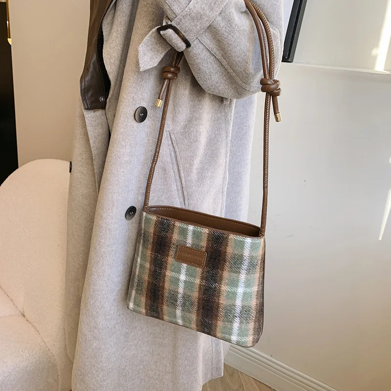 Textured Winter Tweed Plaid Underarm Bag For Women Fashion Commute Contrast Color Square Pack Trendy Female Shoulder Bags