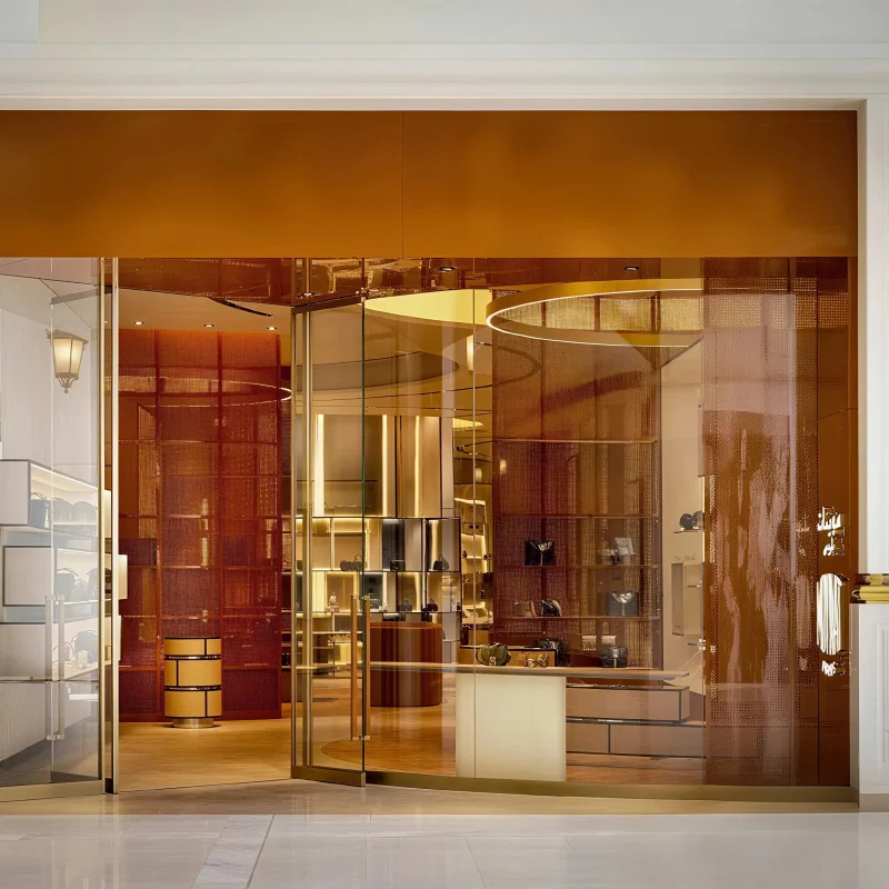 custom.Luxury Brown Bag Display Cabinet Led Heavy Duty Glass Back Custom Display Shelves Wall Mounted Bag Retail Store