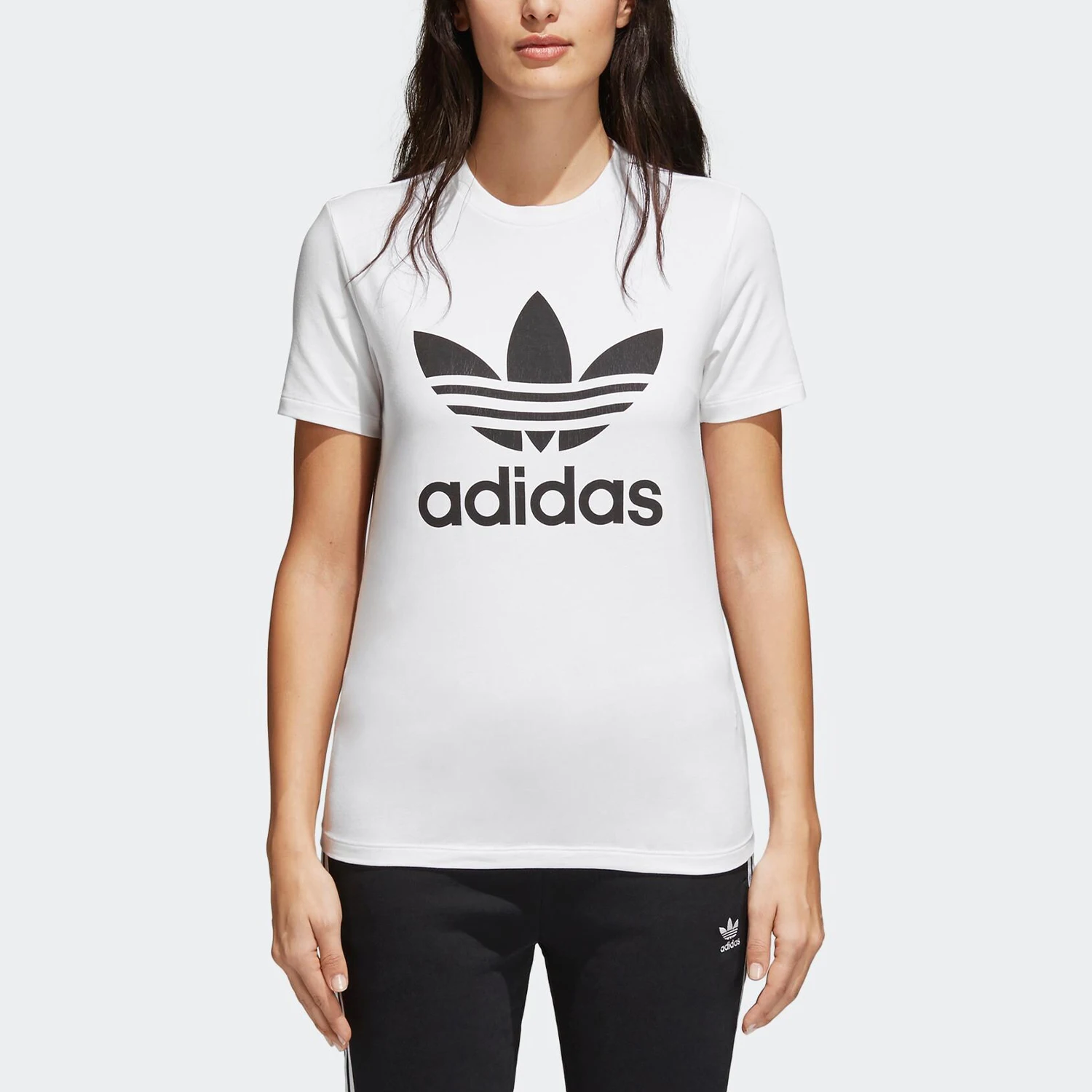Camiseta Esportiva Feminina Adidas Autêntica Trefoil Nova Coleção Estilo Casual Manga Curta CV9889