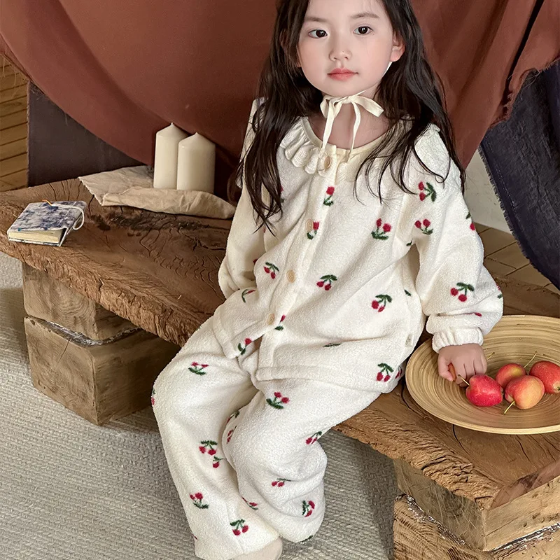 Neues Herbst-Winter-Pyjama-Set aus Polarfleece für Kinder, warme Fleece-gefütterte Strickjacke für Mädchen mit Spitzenbesatz und Peter-Pan-Kragen