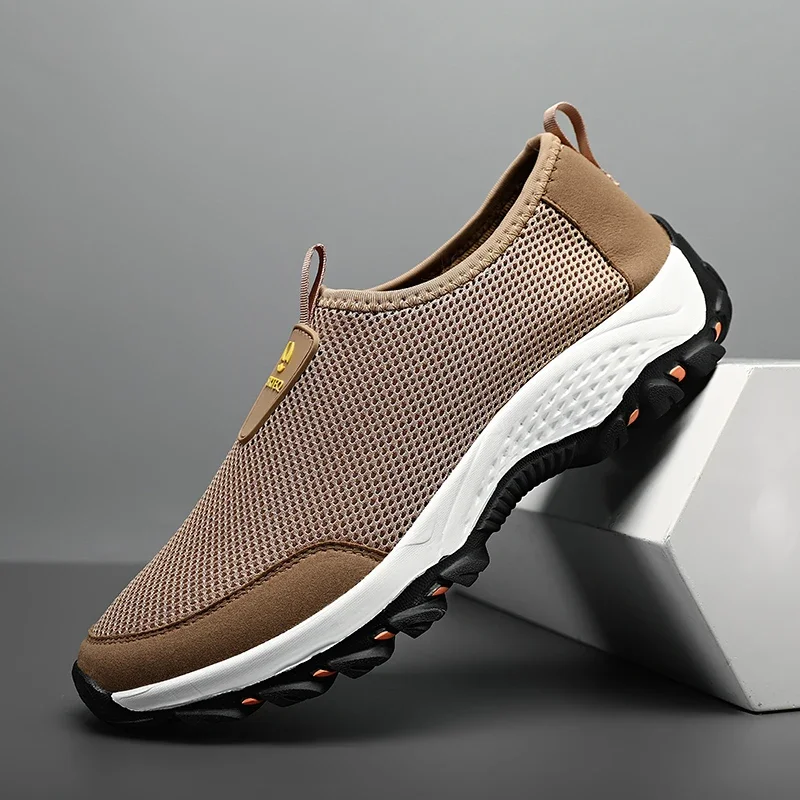 Outdoor Hiking Shoes Men Sneakers Breathable Camping Travel Shoes Mesh Slip on Trekking Mountaineering Shoes Plus Size 39-46