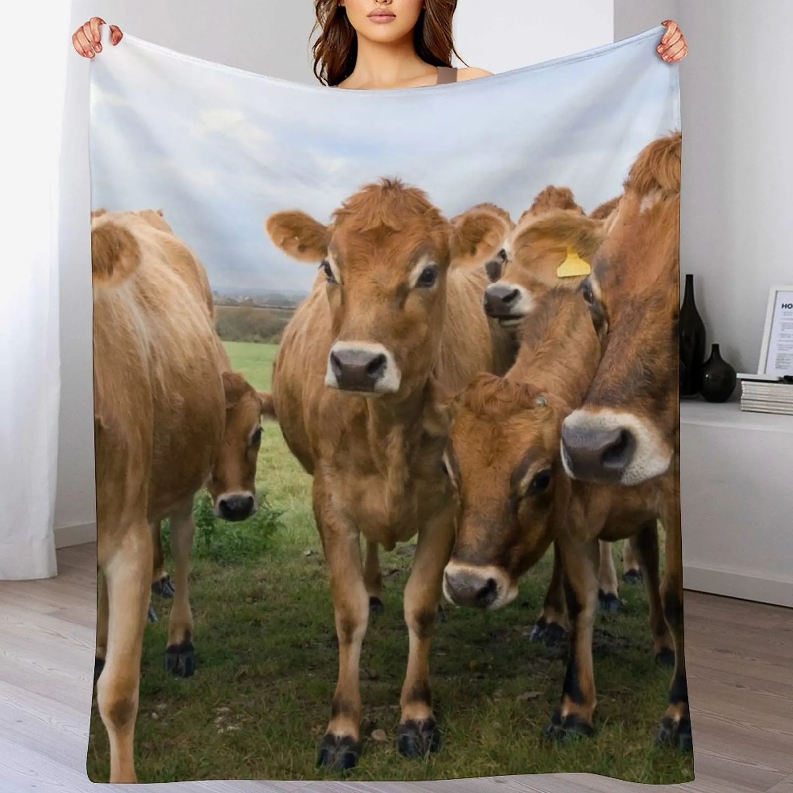 

Curious Jersey Cows Throw Blanket Fuzzy Plush Throw Blanket for Sofa Chair