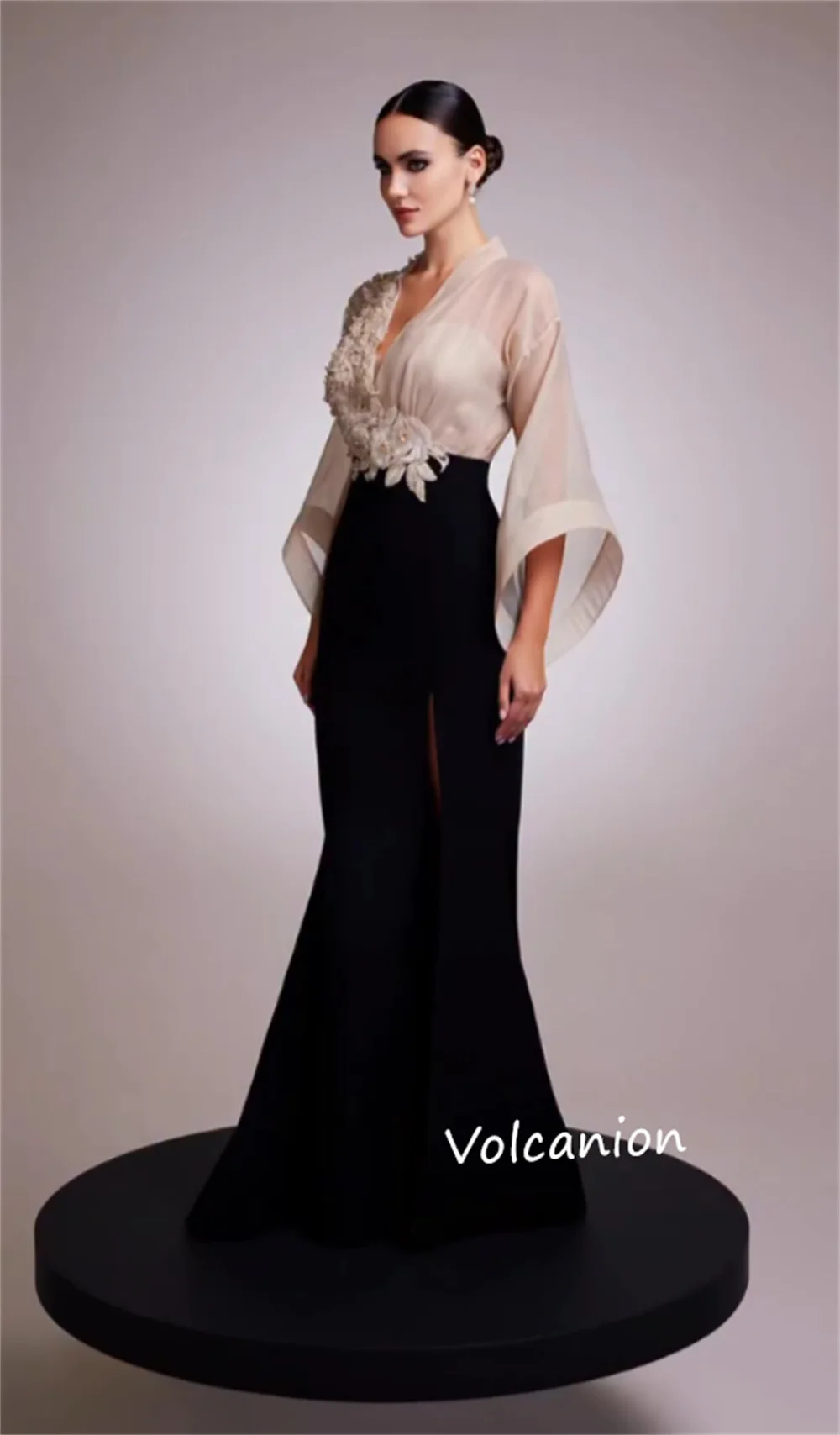 Gaun Panjang Terompet Kerah V Manik-manik Bunga Applique Jersey Kustom Acara Dipesan Lebih Dahulu Malam Formal Fashion Indah