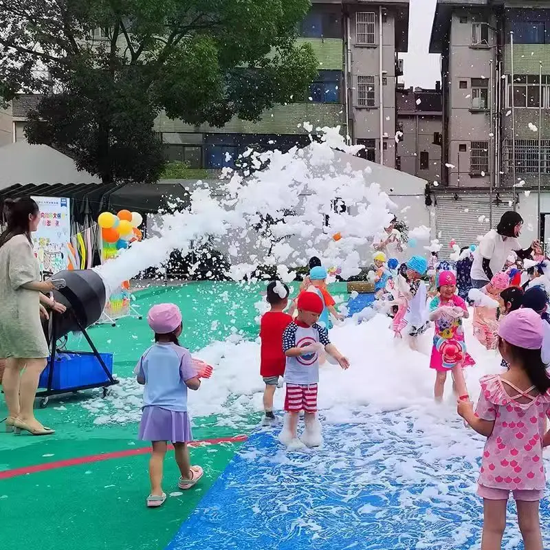 Outdoor party large metal spray foam kindergarten water park electric mobile head bubble machine