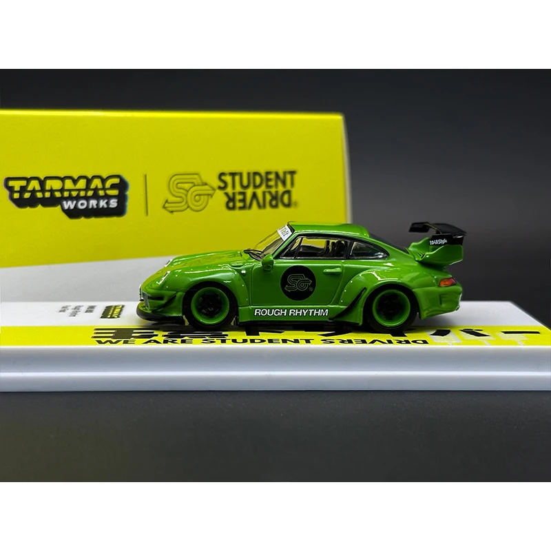 ダイキャストdioramaカーモデルコレクション、生分解性、燃料学生ドライバー、tarmacworks、tw在庫、1:64 rwb 993