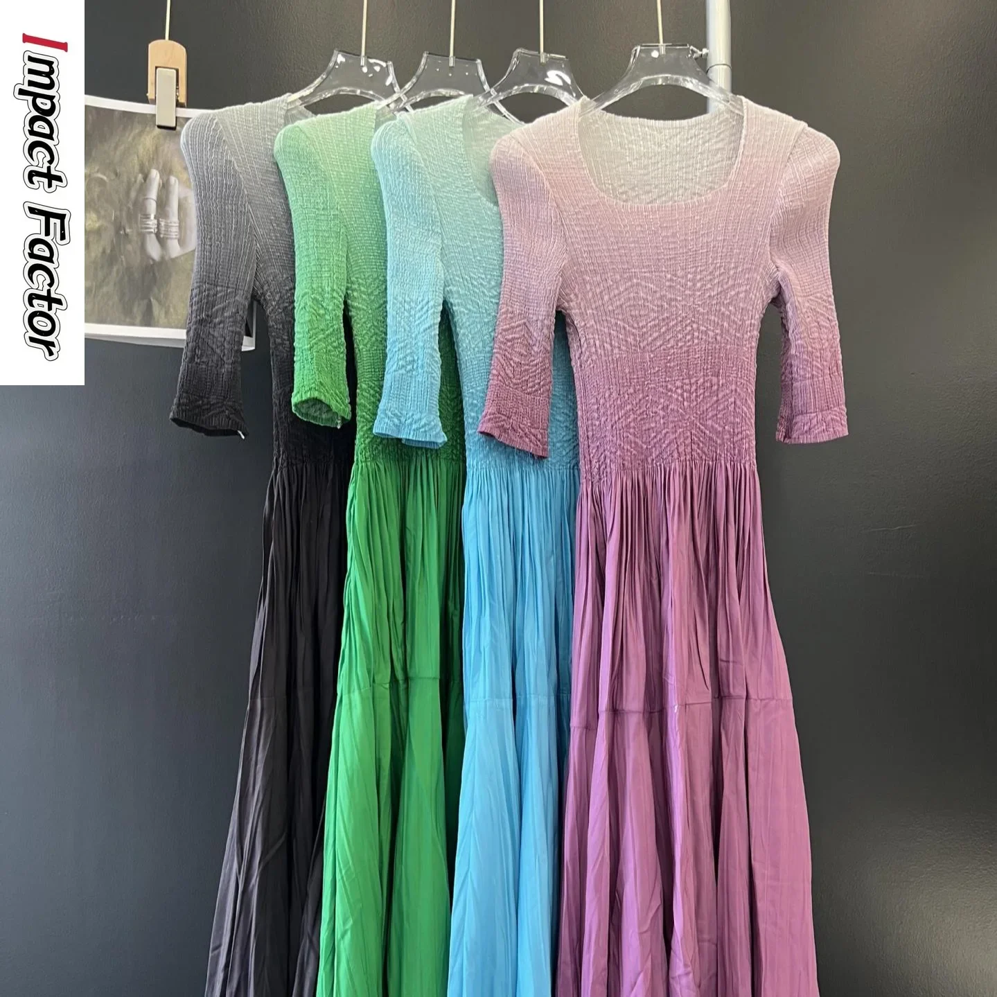 Miyake Fold Gradual Change Color Short Sleeve Elegant Dress Femininity Long Skirt 2024 Summer New