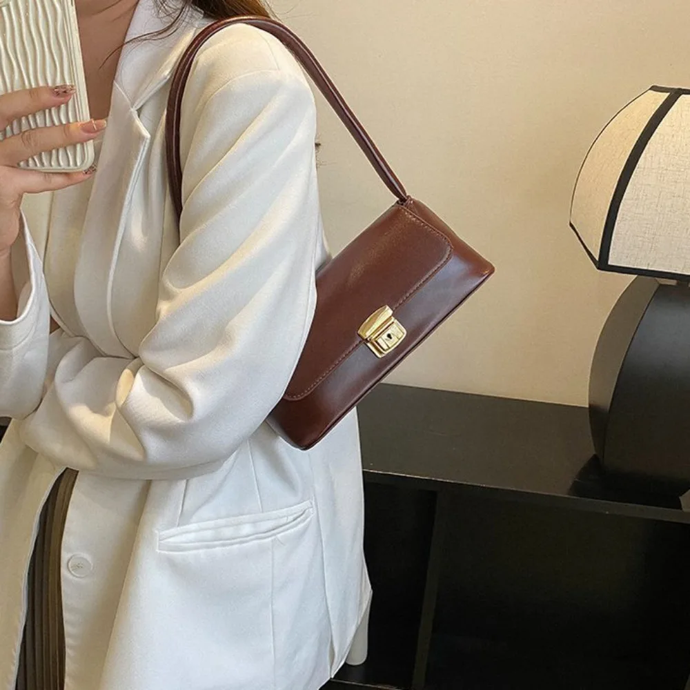 

Leisure Vintage French Stick Bag Large Capacity Handbag PU Leather Shoulder Bag French Style Fashion Rectangle Armpit Bag Girls