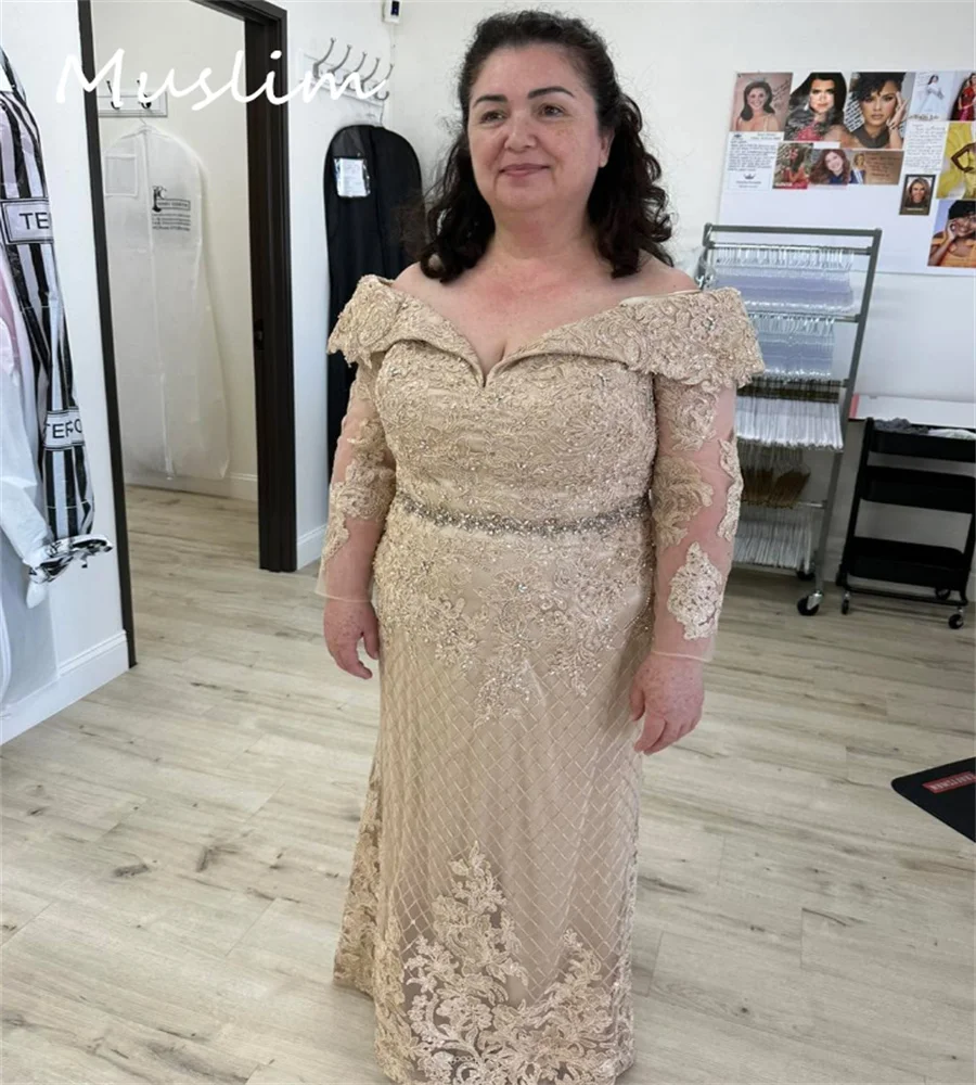 Gorgeous Champagne Mother Of The Bride Dresses Elegant Off Shoulders Plus Size Wedding Guest Dress Lace Beaded Party Customized