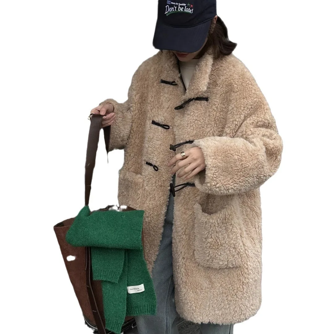 100 الأغنام الصوف البقرة القرن زر معطف الفرو المرأة الفراء قطعة واحدة متوسطة إلى طويل نمط سترة #3