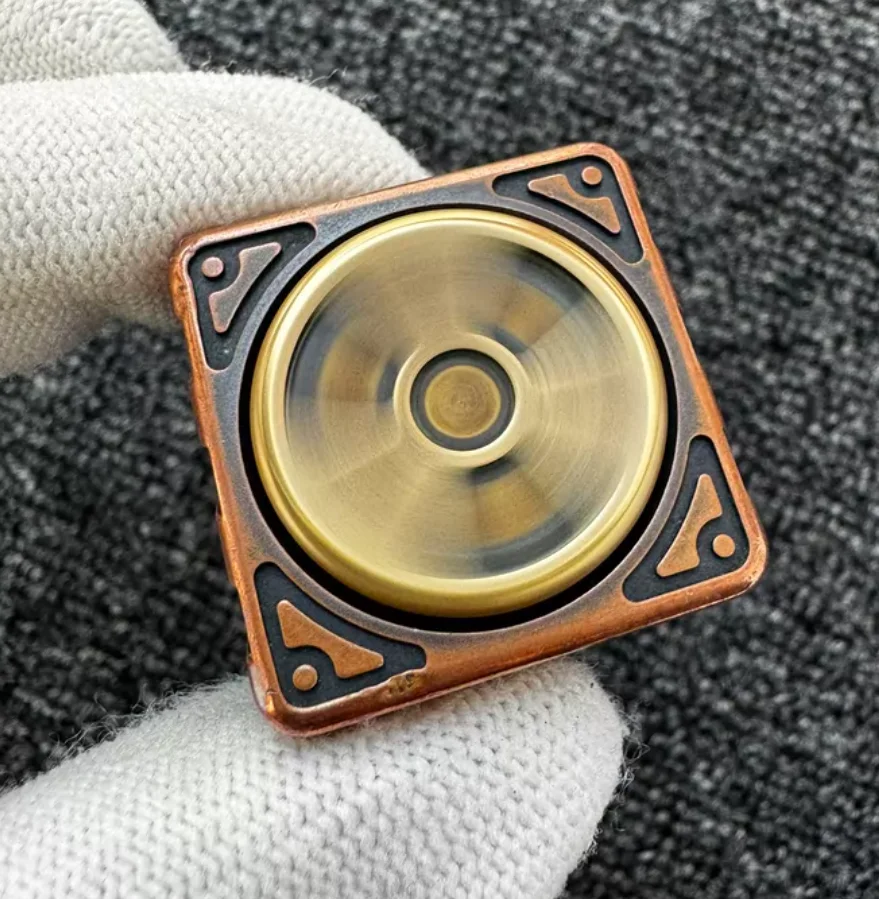 Used EDC Wanwu Decision Commander Purple Copper Fingertip Gyroscope fidget spinner metal decompression toy