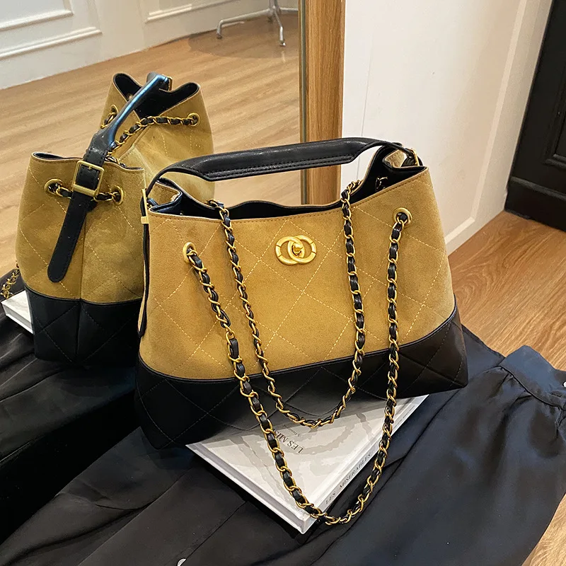 

2025 FW New Matte Chain Shoulder Bag for Women Elegant Spacious Underarm Bag Large Capacity Convertible Crossbody Purse