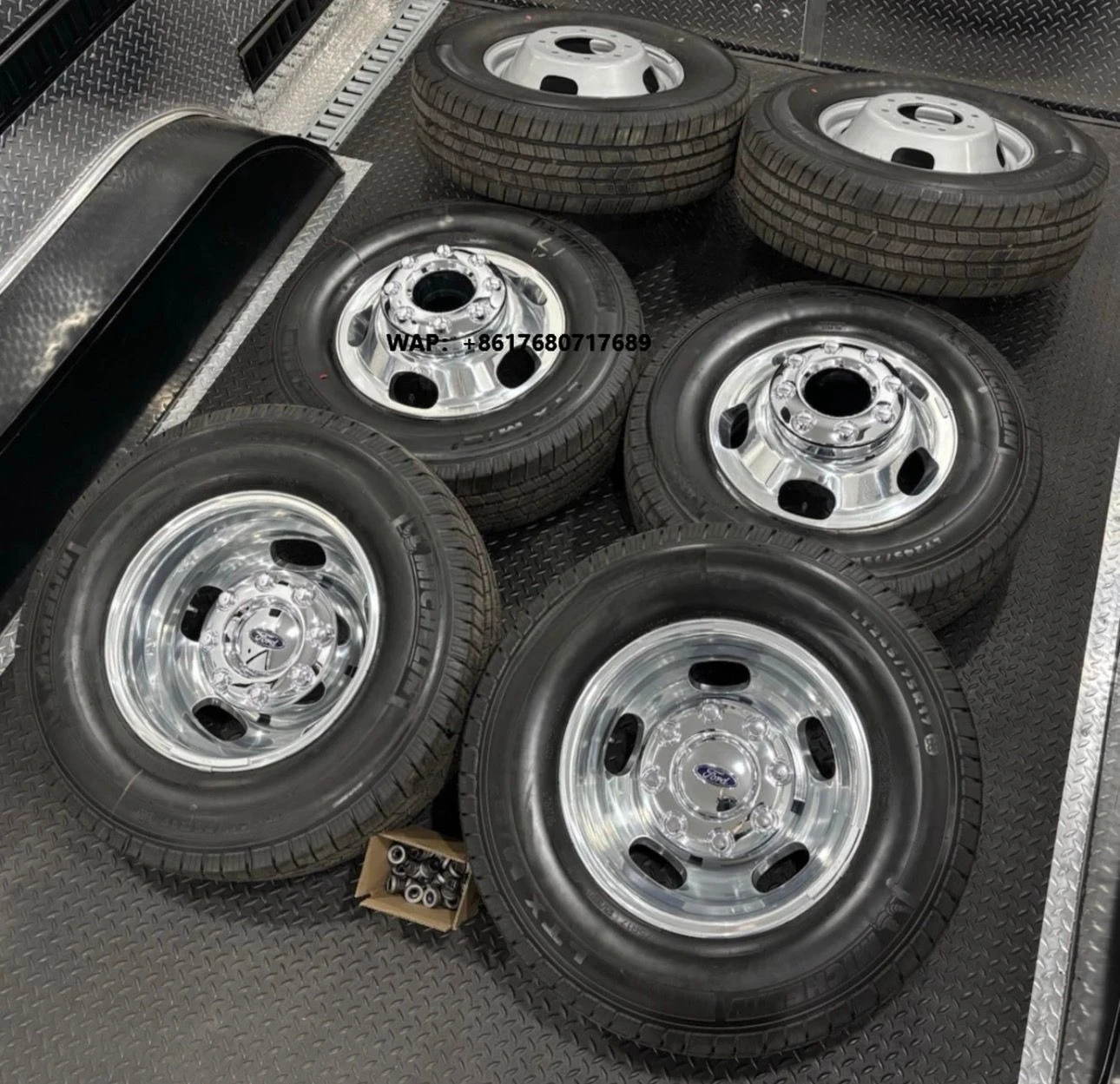 

Suitable Wheels Tires Lariat Platinum Limited XLT Rims TPMS