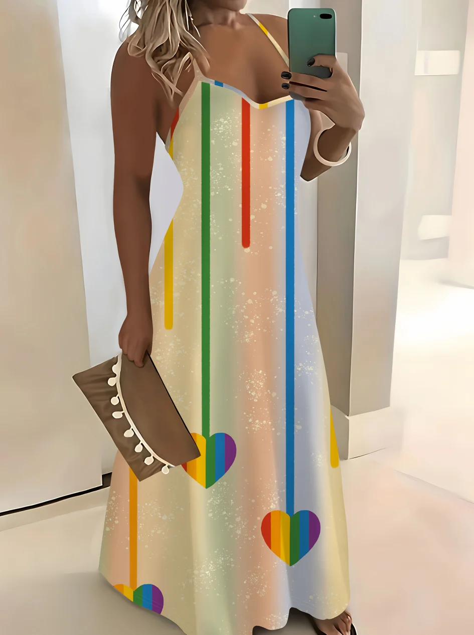 

Юбка-камизол с принтом в праздничном стиле, с радужными полосками и блестящим узором в форме сердца.