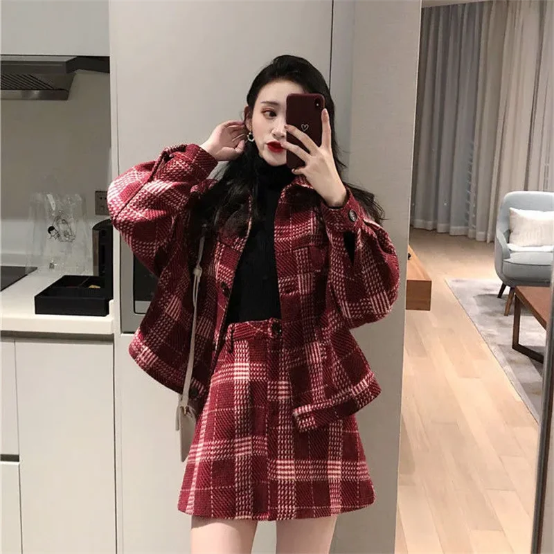 High end Temperament Small Fragrance Style Fashionable Spicy Girl Set Skirt for Autumn Winter 2024 Mature and Stylish Versatile