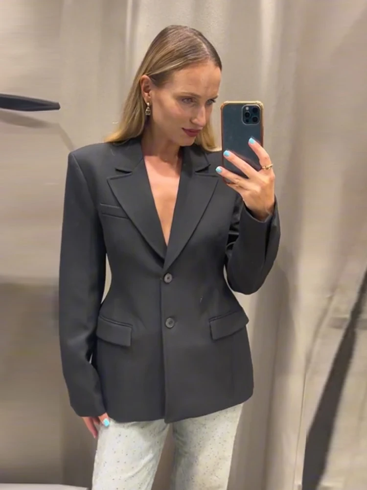 Elegant Shoulder Pad Slim Suit Jackets Women Solid Lapel Long Sleeved Jacket Female 2025 Spring Chic Daily Style Outwears Tops