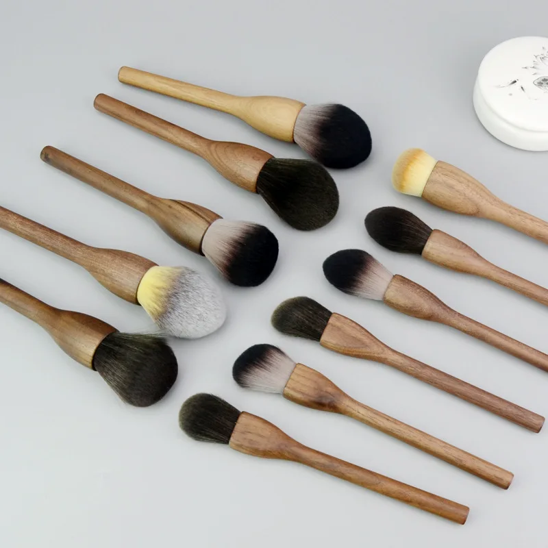 

Walnut Handle Brushes for Make up Private Label Vegan High Quality Professional Large Powder Foundation Single Makeup Brush