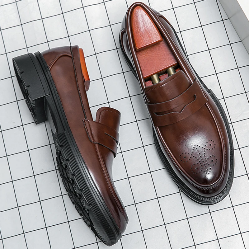 

High Quality Men's Dress Shoes Office Casual Business Shoes For Men Brogues Leather Social Wedding Shoes Formal Loafers Male