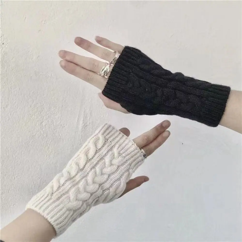 

Winter Solid Color Driving Gloves Plus Velvet Fingerless Mittens Half-finger Gloves Female Gloves Knitted Gloves Twist Mittens