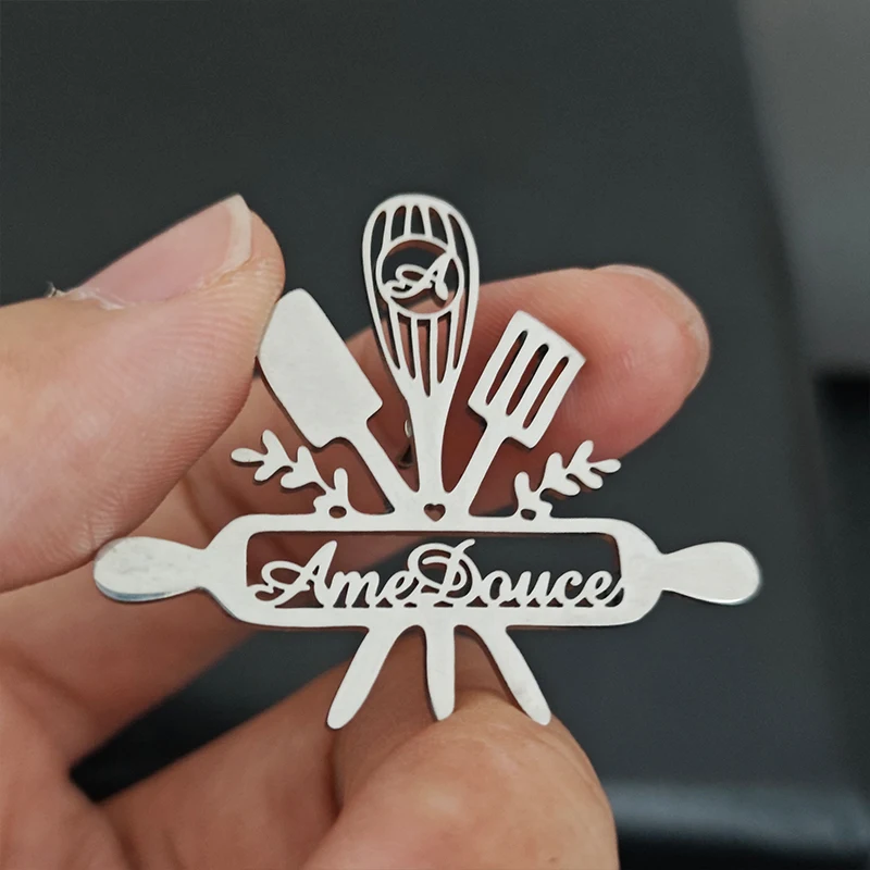 

Personalized Chef's Name Brooch Custom Pin Unique Stainless Steel Personal Design Nameplate Pin Brooches Woman Personalized Gift