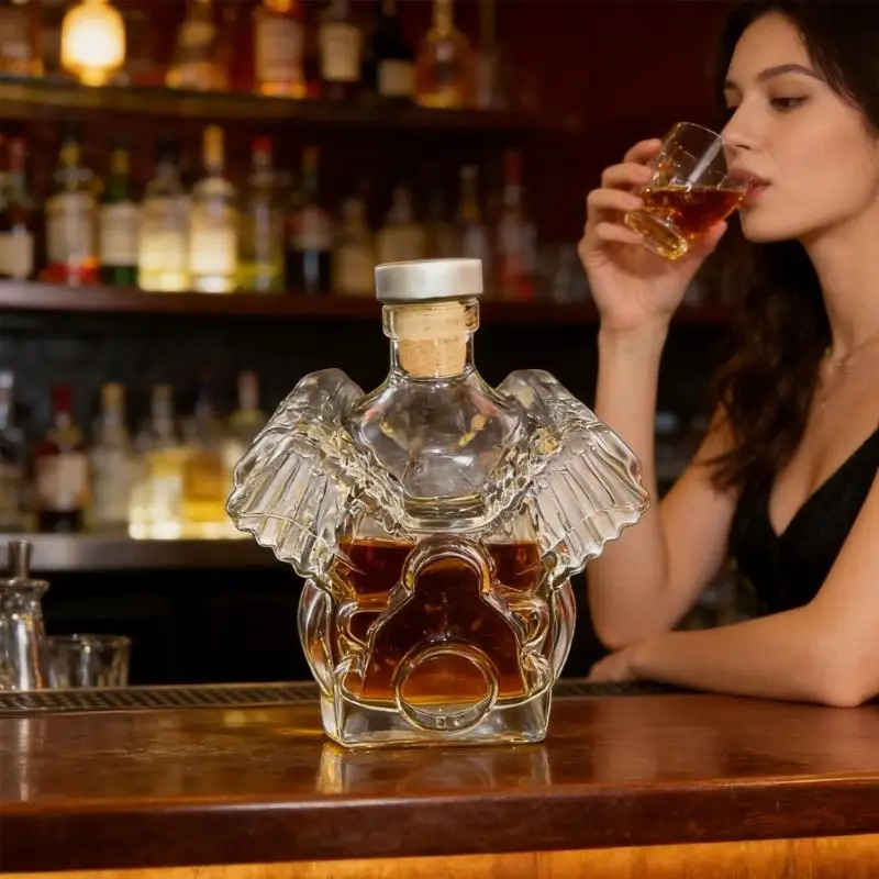QX2E Artistic Motor Styles Wine Dispenser Liquor Decanter Clear Glass Bottle For Improved Wine Flavor And Visual Appeal