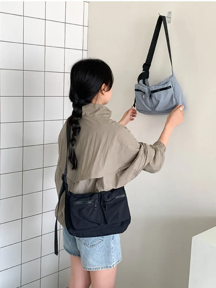 Nylon Casual Crossbody Tas Voor Vrouwen 2024 Nieuwe Koreaanse Veelzijdige Kleine Vierkante Tas Mode Rits Effen Reis Student Schoudertas