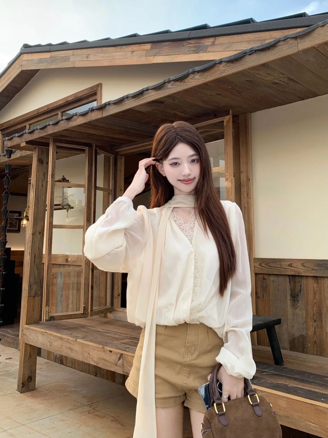 

Retro Sash Lace Trim Loose Women's Shirt V-Neck Versatile Autumn Fashion Casual Polyester Fiber Long Sleeve Button Closure