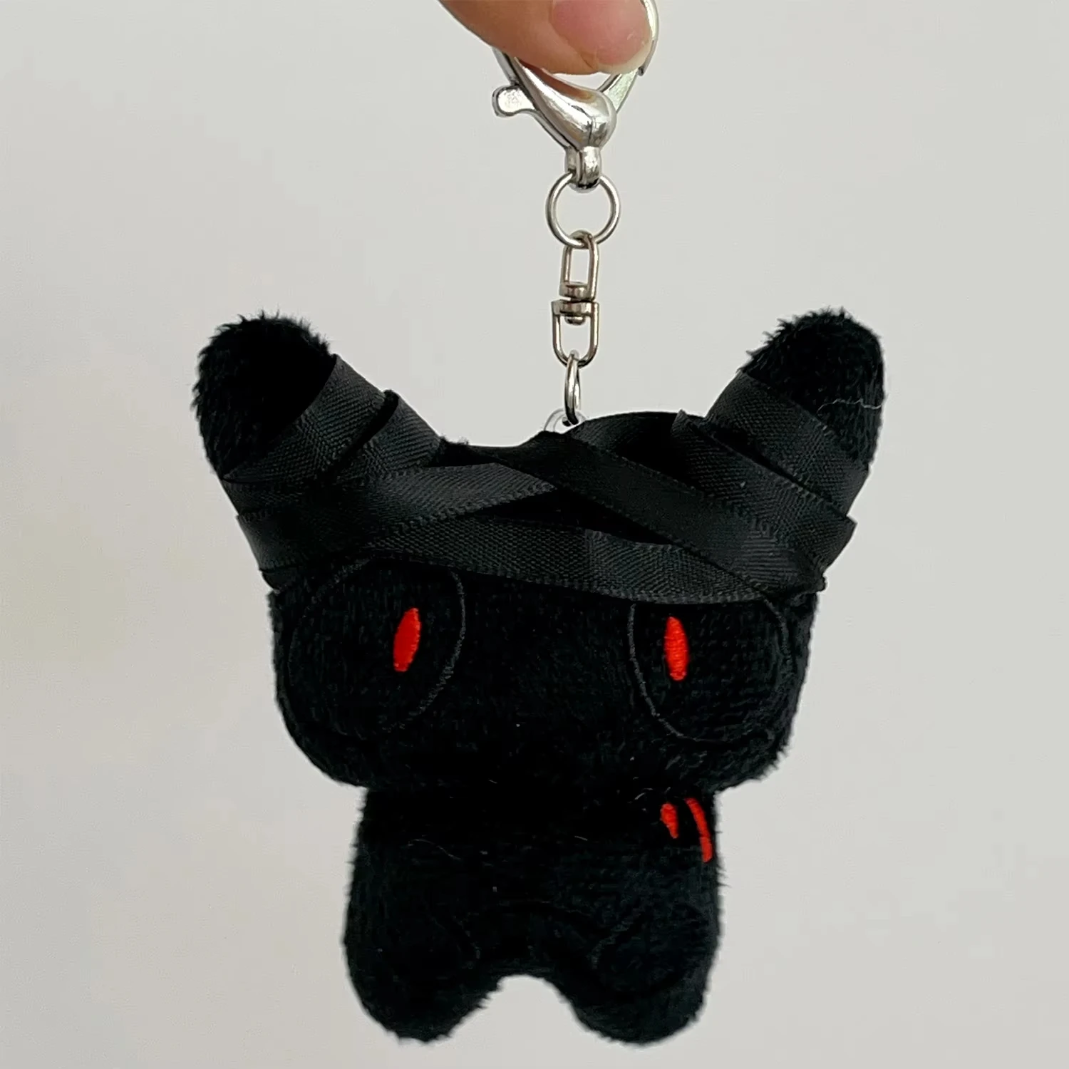 ハロウィンホラーぬいぐるみキーホルダー不気味な血まみれのモンスター人形ゴスキーリングバックパック用コスプレアクセサリーパーティーギフト