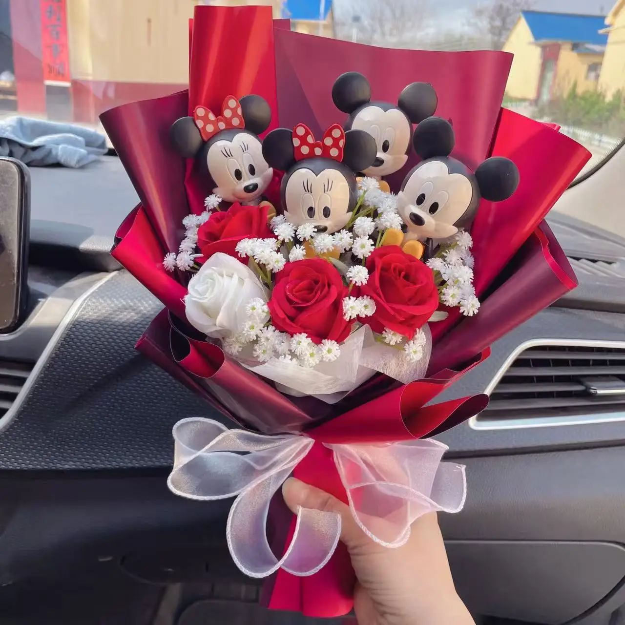 Cartoon Mickey Mouse Minnie Plüschpuppenspielzeug mit Blumen, kreativer handgefertigter Blumenstrauß, Valentinstag, Weihnachten, Abschlussgeschenk für Kinder – Detail 6