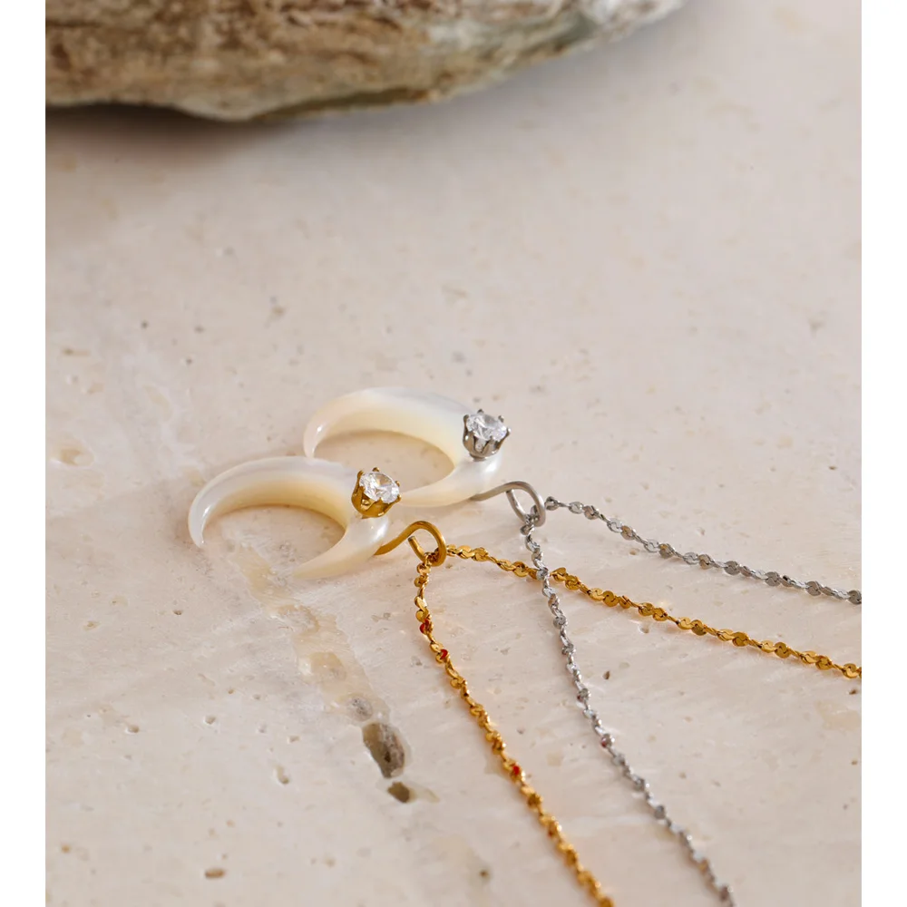 Yhpup Wasserdichte Shell Zirkon Mond Chic Halskette Anhänger Stilvolle Einzigartige PVD Überzogene Charme Zarte Koreanische Schmuck Großhandel