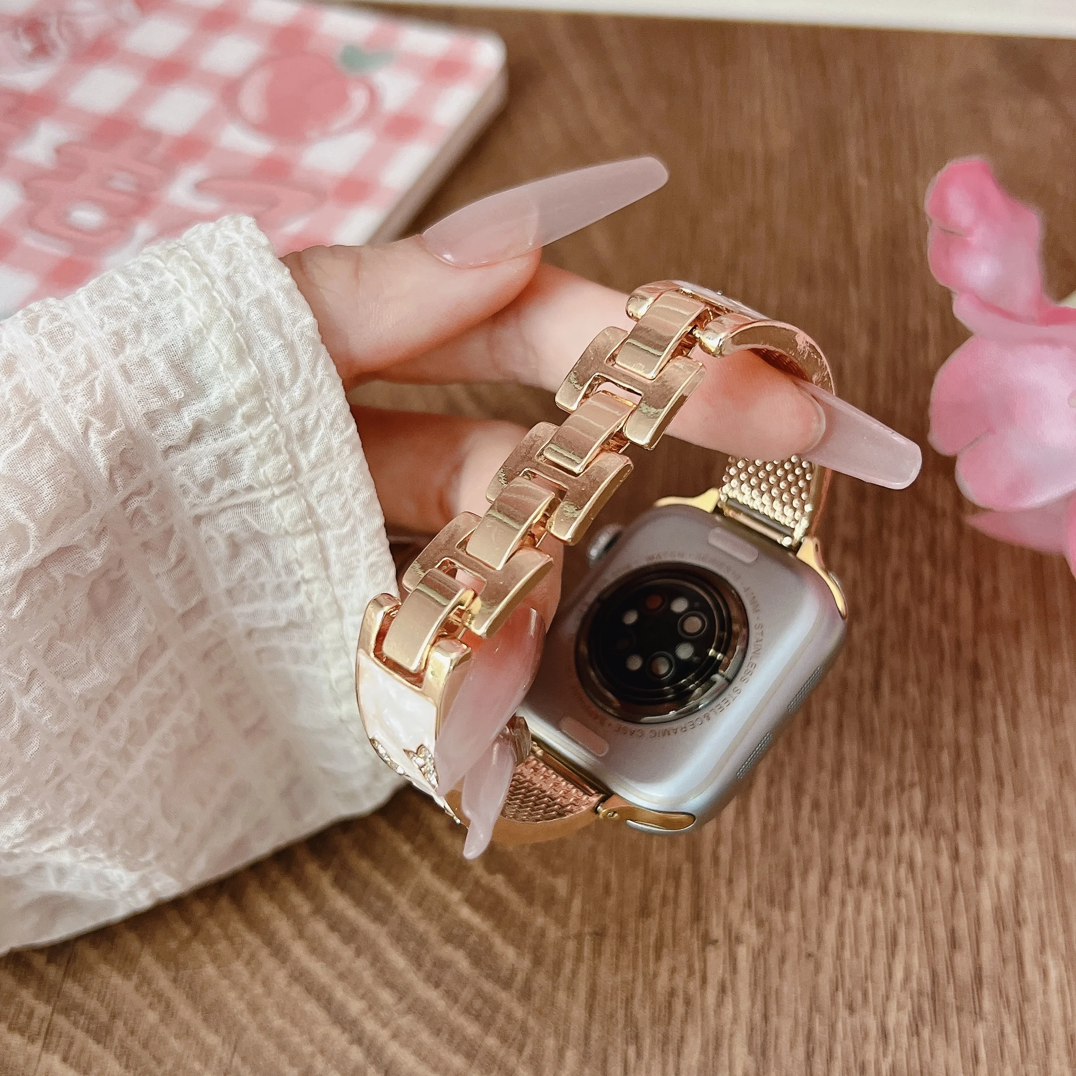 Роскошный костюм с ремешком из позолоченных бриллиантов для всех диапазонов серии Apple Watch Стильный позолоченный браслет с бриллиантами в форме листа Металлический ремешок