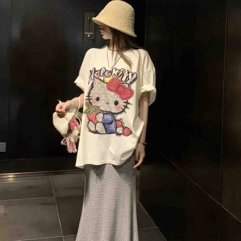 

Sanlio Hello Kitty Women's T-Shirt Short Sleeved Top 2026 Summer Anime Cute Print Y2K Casual Comfortable Fashion Top Gift