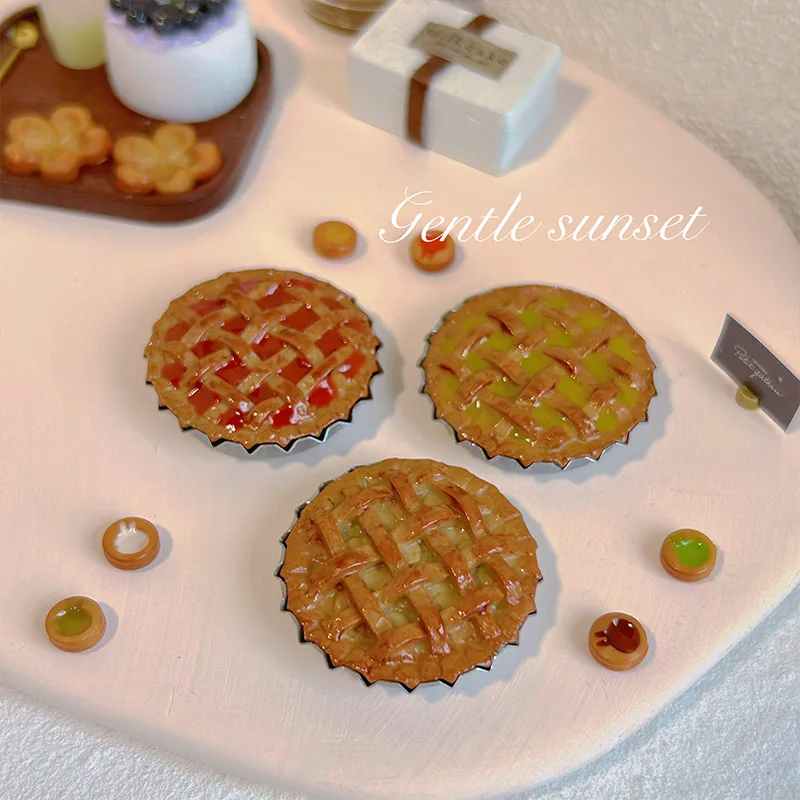 Miniature Resin Toy Model Afternoon Tea Dessert Simulation Apple Pie Fruit Pie Dollhouse Accessory Creative Doll House Toy